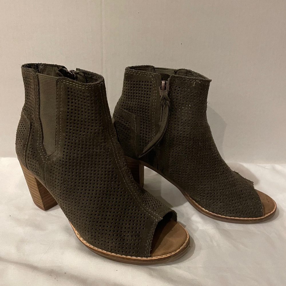Tom’s Perforated Peep Toe Bootie